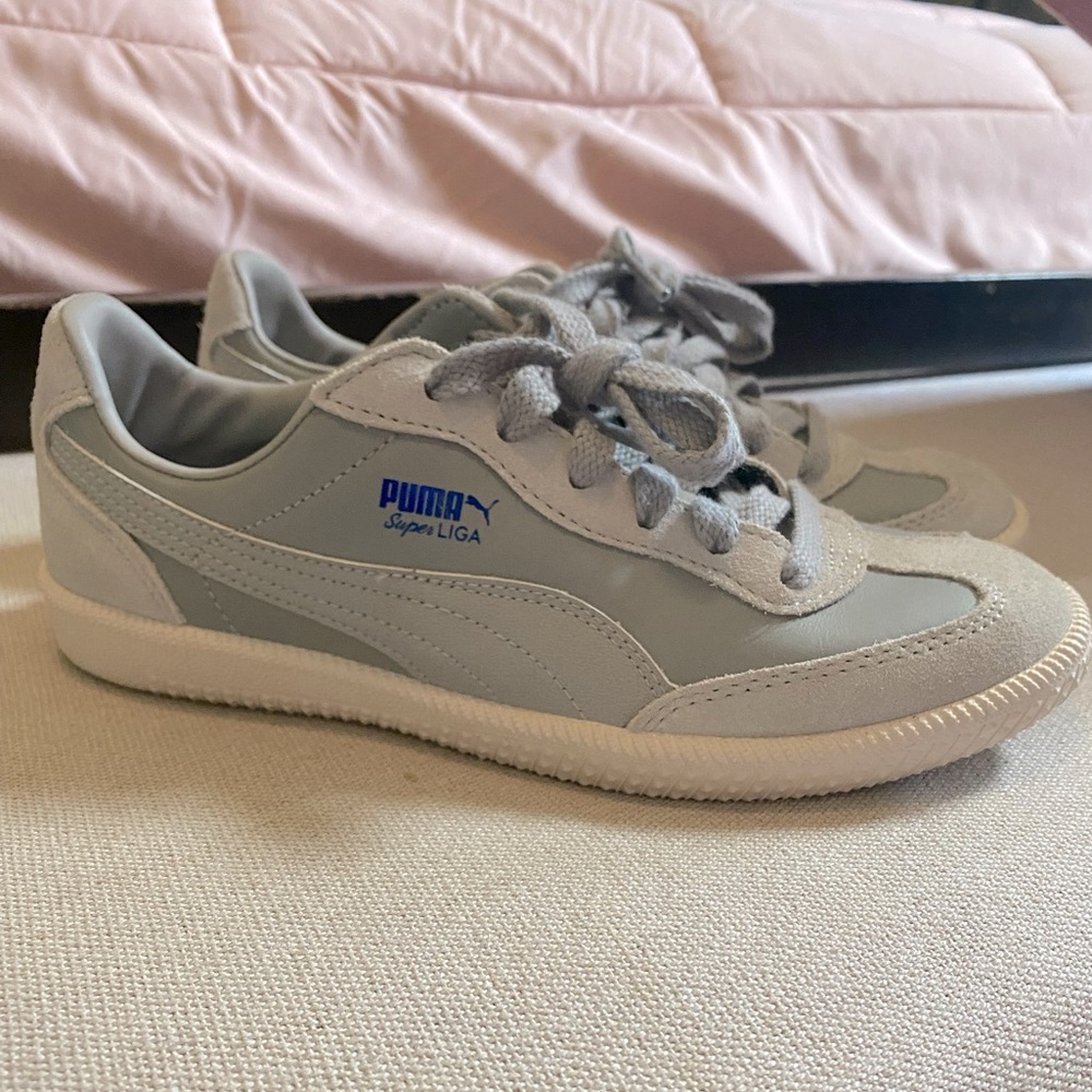 Ladies 6.5 (US 5 UK 4) PUMA Super Liga OG retro style